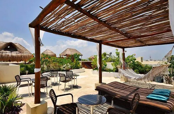 Aparthotel Encanto Riviera 4*